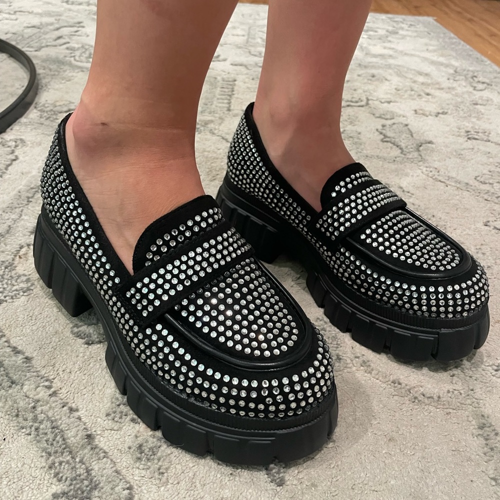 Loafer style shoe